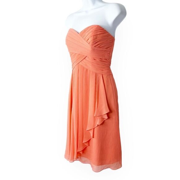 David’s Bridal Coral Strapless Chiffon Above Knee Bridesmaid’s Dress Size 0 - Picture 4 of 11